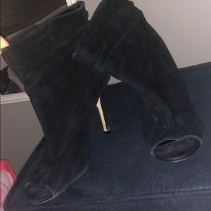 cute velvet heels (got these from Nordstrom)